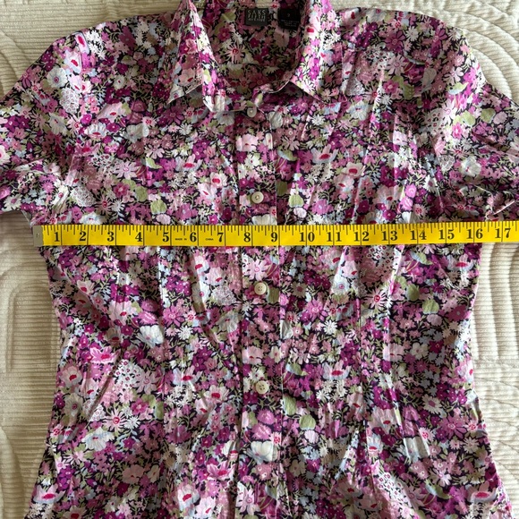 Pink floral button down - Picture 5 of 8